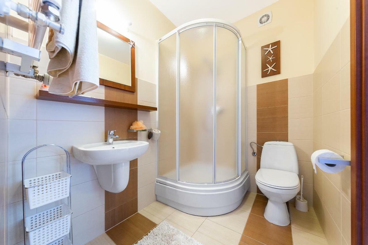 Apartament Sloneczny Wylotowa コウォブジェク エクステリア 写真